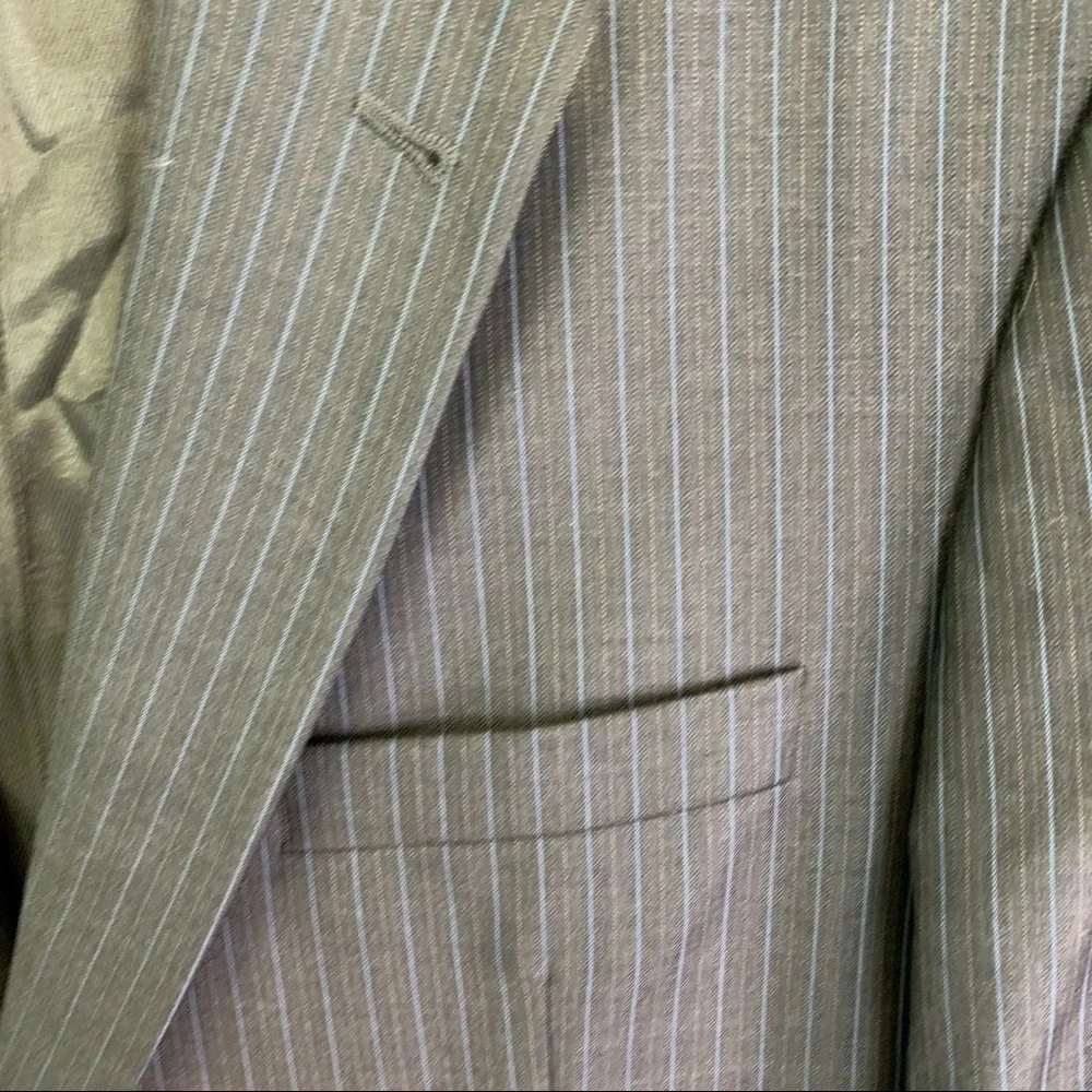 BURBERRY LONDON Classic Heritage Gray Pinstriped Wool Sports Jacket, 42R